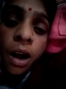 Snapshot of Rinki_malhotra chatting on 02-16-26, 12:01 Rinki malhotra online show from 02-16-26, 12:01