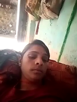 Snapshot of Rinki_malhotra chatting on 02-18-26, 08:54 Rinki malhotra online show from 02-18-26, 08:54