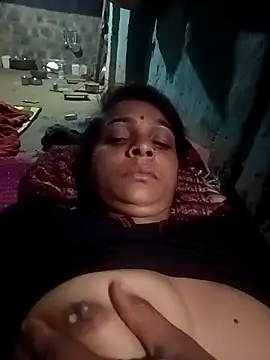 Snapshot of Rinki_malhotra chatting on 03-01-26, 06:43 Rinki malhotra online show from 03-01-26, 06:43