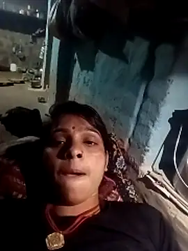 Snapshot of Rinki_malhotra chatting on 03-03-26, 05:52 Rinki malhotra online show from 03-03-26, 05:52