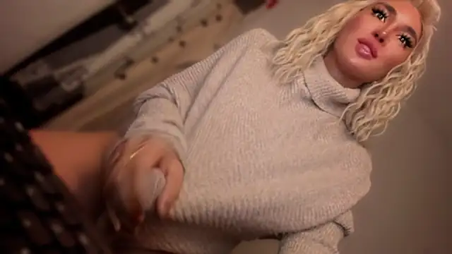 Snapshot of mxshemale_ladyboy chatting on 11-03-25, 09:16 mxshemale ladyboy online show from 11-03-25, 09:16