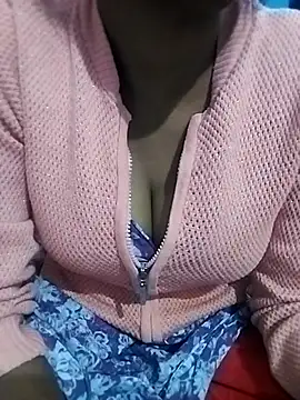 Snapshot of Soniya-shina chatting on 12-16-25, 03:50 Soniya-shina online show from 12-16-25, 03:50