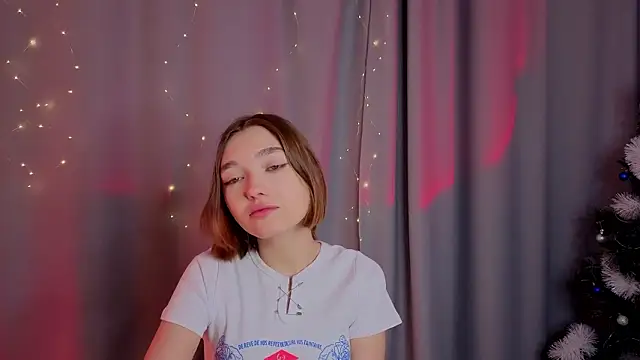 Snapshot of Leyla_crsh chatting on 02-01-26, 05:06 Leyla crsh online show from 02-01-26, 05:06