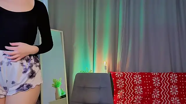 Snapshot of Leyla_crsh chatting on 02-22-26, 05:19 Leyla crsh online show from 02-22-26, 05:19