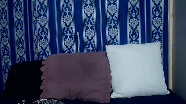 TemptingCloeXx online show from 02-02-26, 06:17