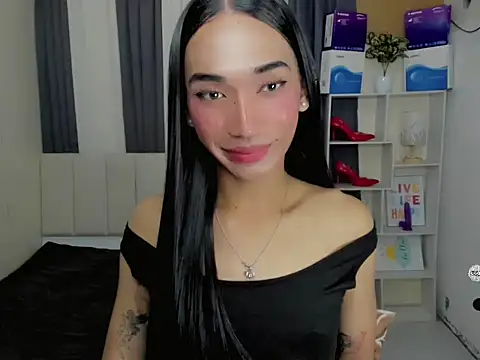 Snapshot of BigCockKhyla chatting on 12-17-25, 08:26 BigCockKhyla online show from 12-17-25, 08:26