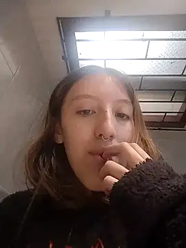 Briar y Blair online show from 01-06-26, 01:04