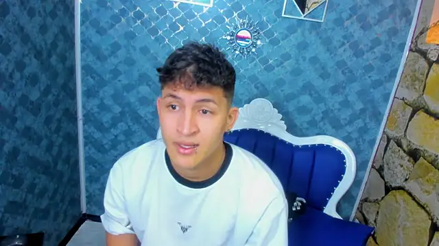 Ethan Waalker online show from 12-23-25, 03:59