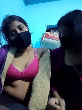 Snapshot of Aaradhya-Rani chatting on 12-20-25, 06:59 Aaradhya-Rani online show from 12-20-25, 06:59