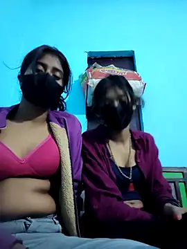 Snapshot of Aaradhya-Rani chatting on 12-21-25, 08:05 Aaradhya-Rani online show from 12-21-25, 08:05