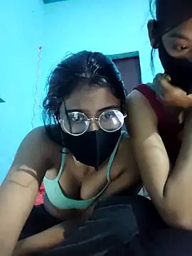 Snapshot of Aaradhya-Rani chatting on 02-27-26, 08:09 Aaradhya-Rani online show from 02-27-26, 08:09