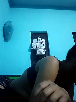 Snapshot of Aaradhya-Rani chatting on 03-09-26, 06:45 Aaradhya-Rani online show from 03-09-26, 06:45