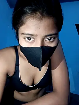 Snapshot of Aaradhya-Rani chatting on 03-26-26, 06:35 Aaradhya-Rani online show from 03-26-26, 06:35