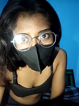 Snapshot of Aaradhya-Rani chatting on 04-10-26, 06:34 Aaradhya-Rani online show from 04-10-26, 06:34