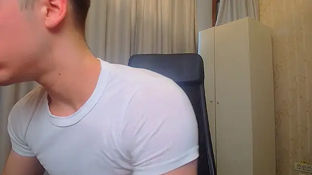 Snapshot of KellenWest chatting on 02-04-26, 10:54 KellenWest online show from 02-04-26, 10:54