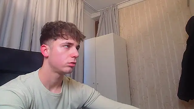 Snapshot of KellenWest chatting on 02-23-26, 05:27 KellenWest online show from 02-23-26, 05:27