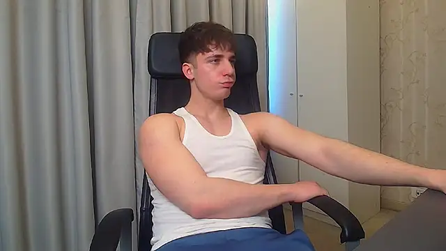 Snapshot of KellenWest chatting on 02-25-26, 11:09 KellenWest online show from 02-25-26, 11:09