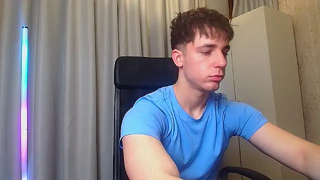 Snapshot of KellenWest chatting on 03-14-26, 05:35 KellenWest online show from 03-14-26, 05:35