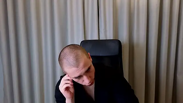 Snapshot of KellenWest chatting on 04-08-26, 04:23 KellenWest online show from 04-08-26, 04:23