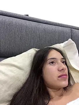 Snapshot of vanesita_ chatting on 02-25-26, 02:10 vanesita online show from 02-25-26, 02:10