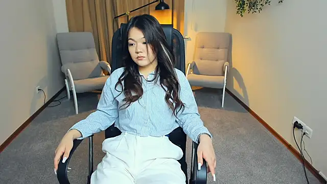 Snapshot of KaiKruml chatting on 12-18-25, 07:36 KaiKruml online show from 12-18-25, 07:36