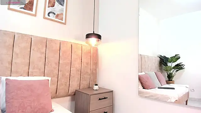 Snapshot of JayJacksonn chatting on 12-17-25, 11:49 JayJacksonn online show from 12-17-25, 11:49