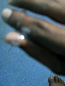  alexzz1155  online show from 12-18-25, 06:58