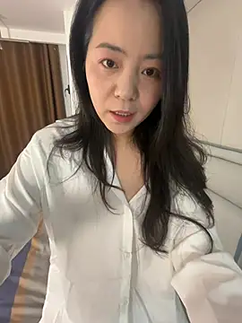 Snapshot of ccyun666 chatting on 02-26-26, 04:00 ccyun666 online show from 02-26-26, 04:00