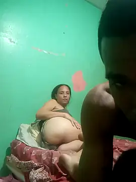 Snapshot of Catalina-hot01 chatting on 12-23-25, 02:09 Catalina-hot01 online show from 12-23-25, 02:09