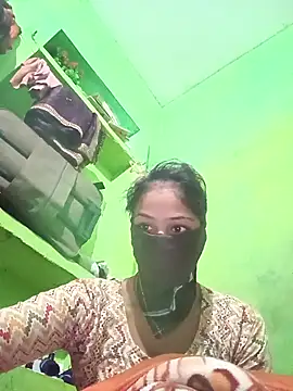 Snapshot of Uma_pande chatting on 12-17-25, 06:14 Uma pande online show from 12-17-25, 06:14