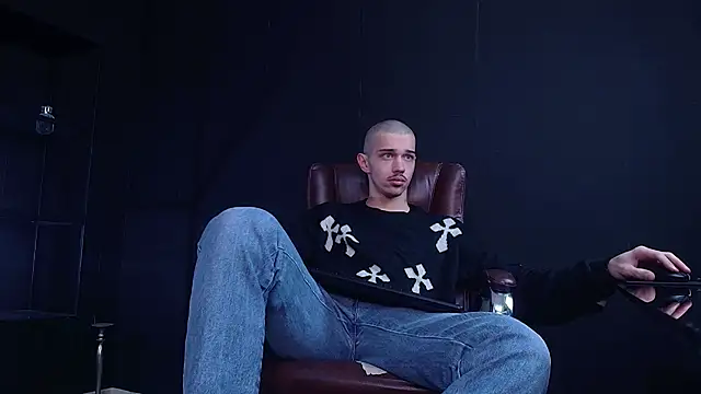 Snapshot of KaydenDrew chatting on 12-19-25, 05:14 KaydenDrew online show from 12-19-25, 05:14