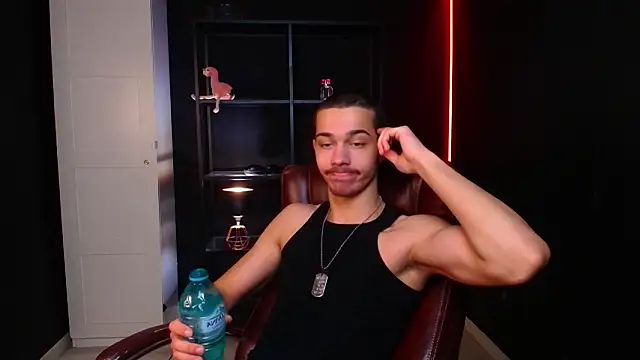 Snapshot of KaydenDrew chatting on 02-13-26, 05:14 KaydenDrew online show from 02-13-26, 05:14