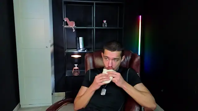 Snapshot of KaydenDrew chatting on 02-20-26, 06:26 KaydenDrew online show from 02-20-26, 06:26