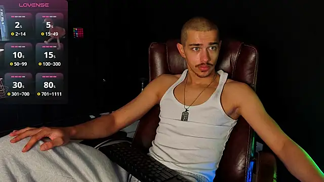 Snapshot of KaydenDrew chatting on 02-25-26, 05:17 KaydenDrew online show from 02-25-26, 05:17