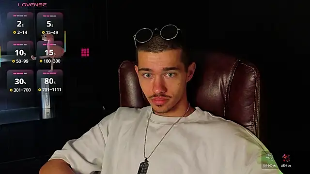 Snapshot of KaydenDrew chatting on 03-12-26, 05:13 KaydenDrew online show from 03-12-26, 05:13