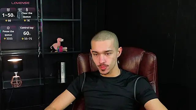 Snapshot of KaydenDrew chatting on 03-18-26, 05:10 KaydenDrew online show from 03-18-26, 05:10