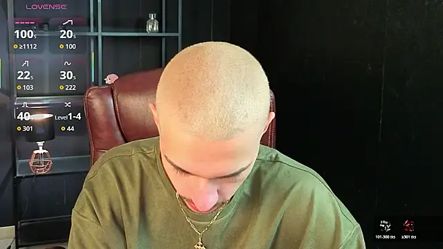 Snapshot of KaydenDrew chatting on 03-25-26, 05:24 KaydenDrew online show from 03-25-26, 05:24