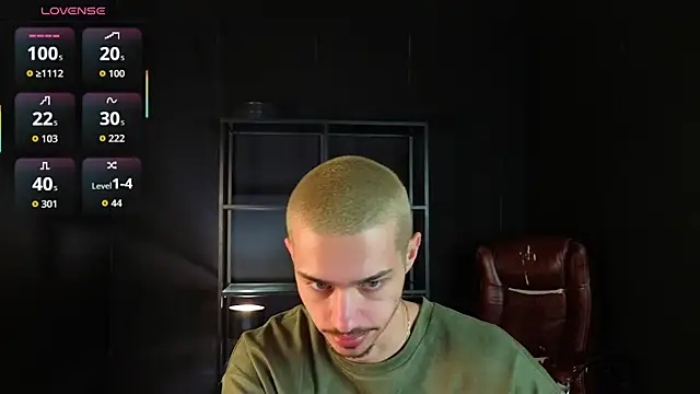 Snapshot of KaydenDrew chatting on 03-31-26, 04:24 KaydenDrew online show from 03-31-26, 04:24