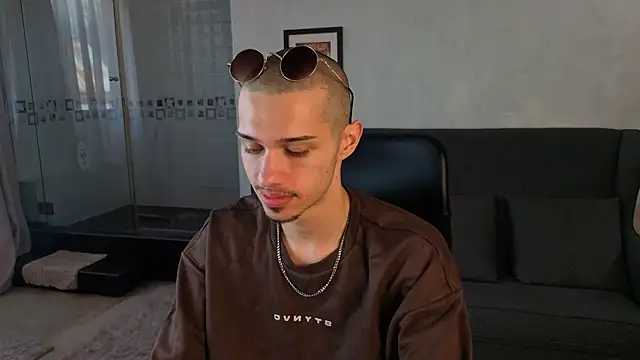 Snapshot of KaydenDrew chatting on 04-09-26, 06:19 KaydenDrew online show from 04-09-26, 06:19