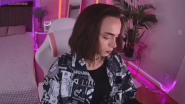 Dayana Foxy online show from 12-18-25, 08:09