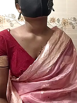 Snapshot of Puspita-Ray chatting on 12-18-25, 02:01 Puspita-Ray online show from 12-18-25, 02:01