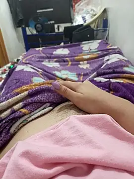 Snapshot of lwkfine chatting on 12-18-25, 02:56 lwkfine online show from 12-18-25, 02:56