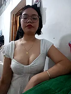 Snapshot of lwkfine chatting on 12-20-25, 05:53 lwkfine online show from 12-20-25, 05:53