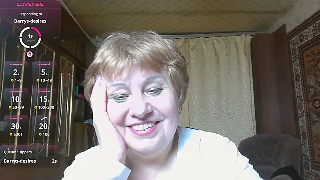 Snapshot of Casey_peach chatting on 03-19-26, 06:56 Casey peach online show from 03-19-26, 06:56