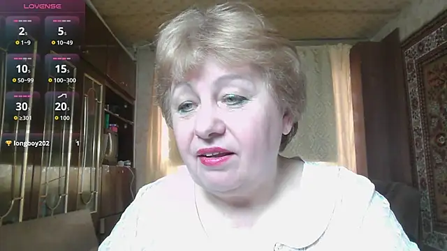 Snapshot of Casey_peach chatting on 03-25-26, 07:47 Casey peach online show from 03-25-26, 07:47