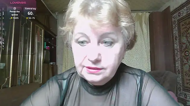 Snapshot of Casey_peach chatting on 04-01-26, 04:48 Casey peach online show from 04-01-26, 04:48