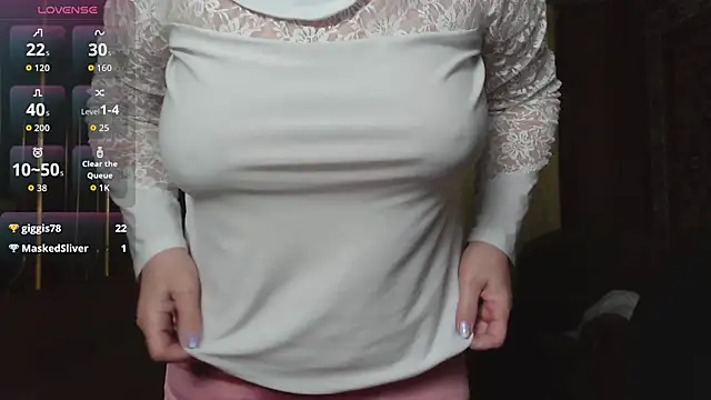 Snapshot of Casey_peach chatting on 04-15-26, 05:31 Casey peach online show from 04-15-26, 05:31