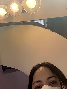 Snapshot of bi_biii chatting on 01-14-26, 10:10 bi biii online show from 01-14-26, 10:10