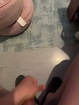 Snapshot of esmer_baran44 chatting on 03-17-26, 08:23 esmer baran44 online show from 03-17-26, 08:23