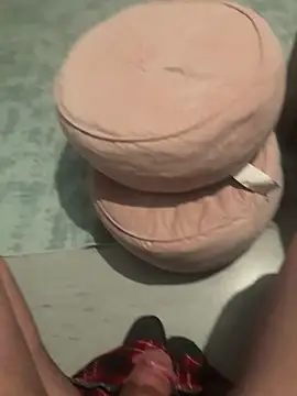 Snapshot of esmer_baran44 chatting on 03-26-26, 09:09 esmer baran44 online show from 03-26-26, 09:09